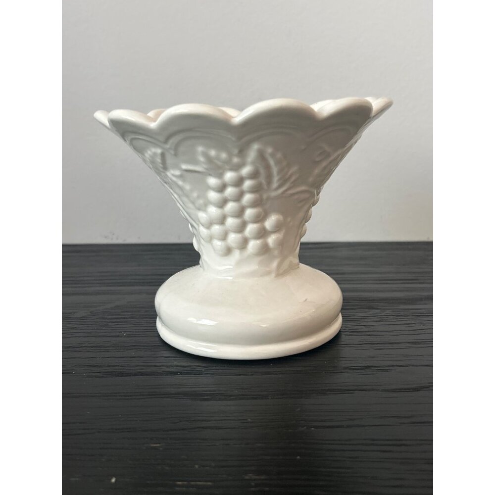 VTG White Ceramic Pedestal Bowl/Epergne Grape Cluster Motif French Country Decor